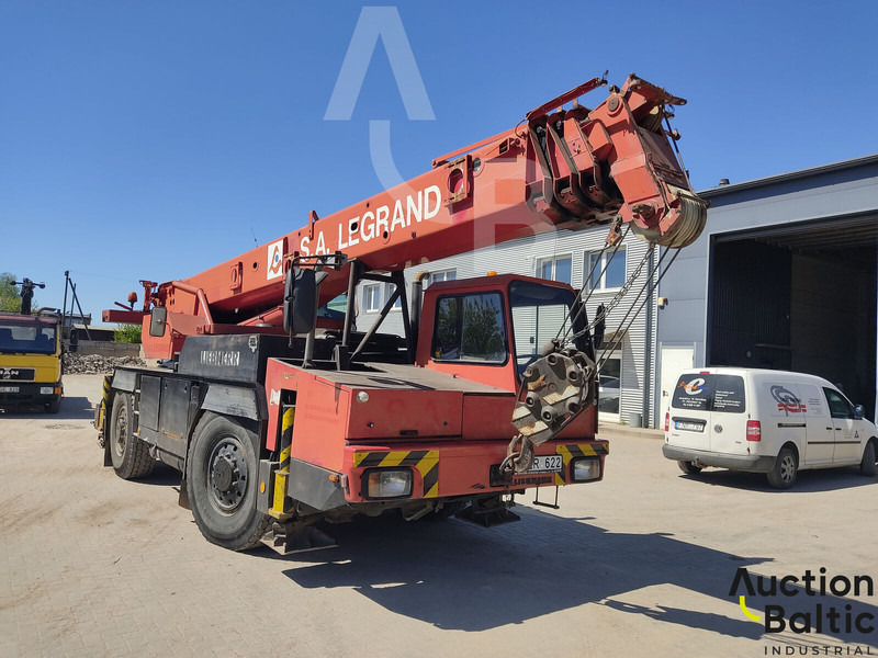 Liebherr LTM 1025 - Grue tout-terrain: photos 3 Liebherr LTM 1025 - Grue tout-terrain: photos 3