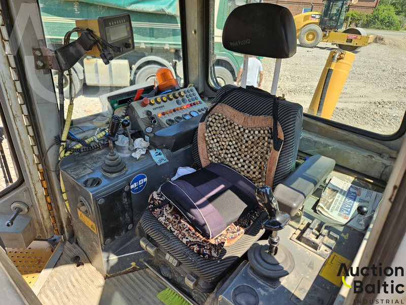 Liebherr PR 712 BM - Bulldozer: photos 5 Liebherr PR 712 BM - Bulldozer: photos 5