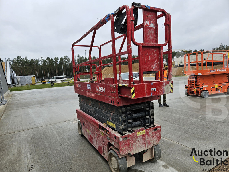 MAGNI ES1008E - Nacelle ciseaux: photos 3 MAGNI ES1008E - Nacelle ciseaux: photos 3