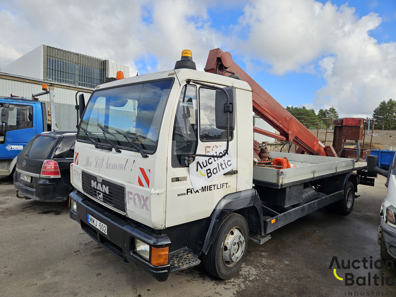 MAN 8.103 - Camion avec nacelle: photos 1 MAN 8.103 - Camion avec nacelle: photos 1