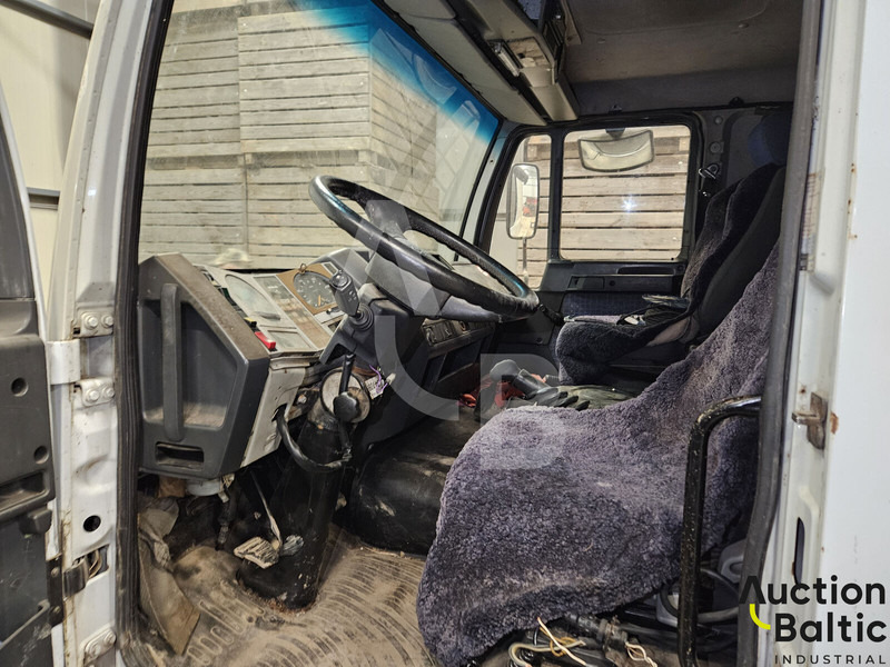 MAN 8.224 - Camion porte-voitures: photos 5 MAN 8.224 - Camion porte-voitures: photos 5