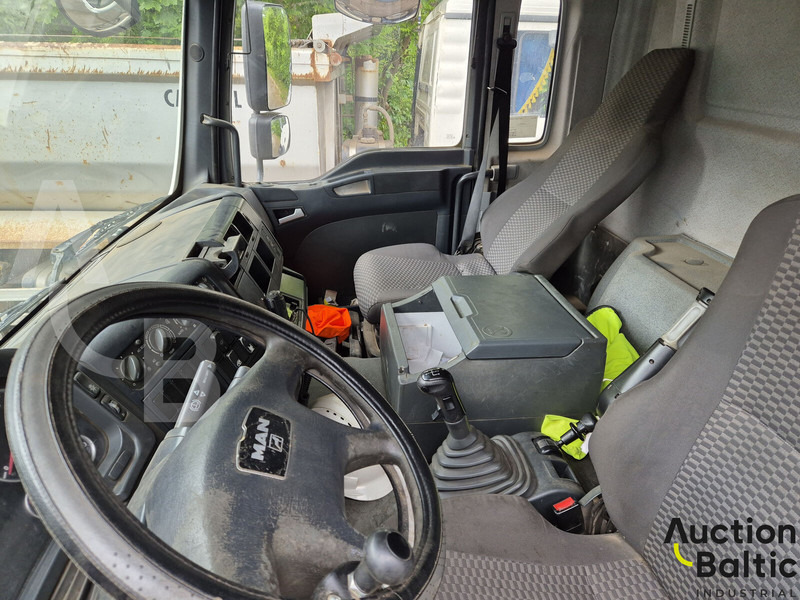 Camion benne MAN TGA41.440 8X6 BB: photos 10