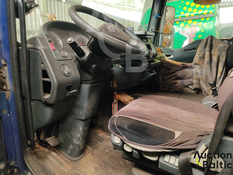 MAN TGL 8.220 4X2 BL - Camion plateau: photos 5 MAN TGL 8.220 4X2 BL - Camion plateau: photos 5