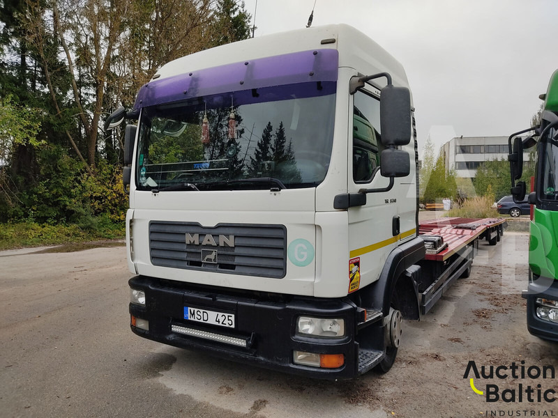 MAN TGL8.240 - Camion porte-voitures: photos 2 MAN TGL8.240 - Camion porte-voitures: photos 2