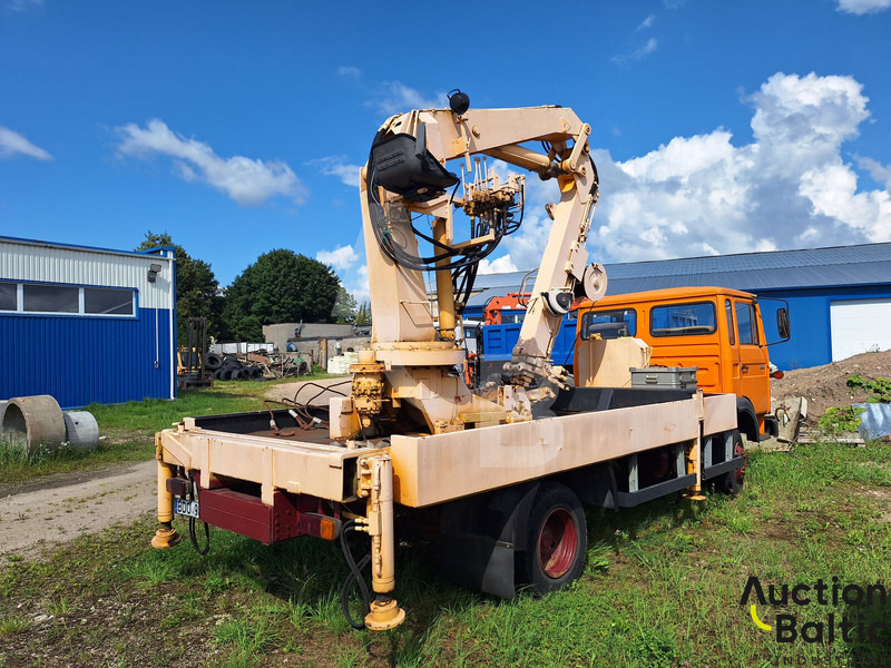 Magirus 130 M 8 - Camion plateau, Camion grue: photos 4 Magirus 130 M 8 - Camion plateau, Camion grue: photos 4