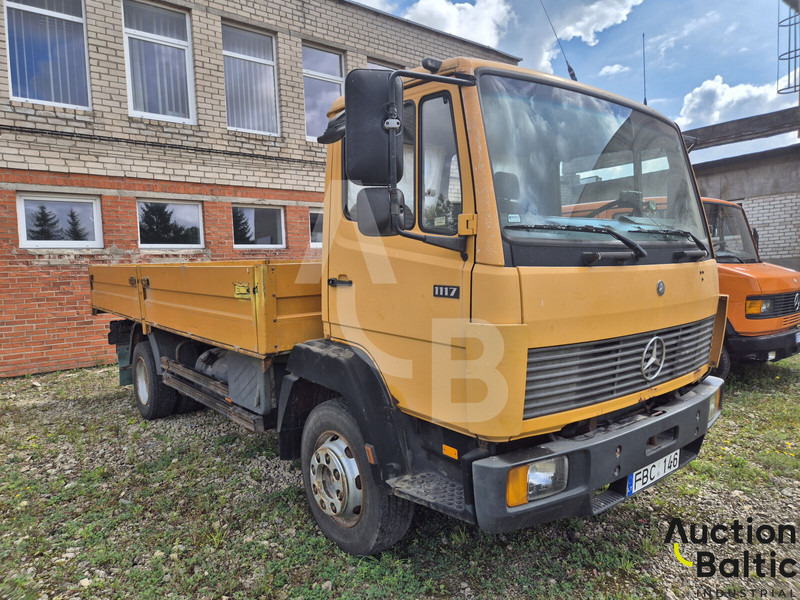 Mercedes-Benz 1117 - Camion benne: photos 2 Mercedes-Benz 1117 - Camion benne: photos 2