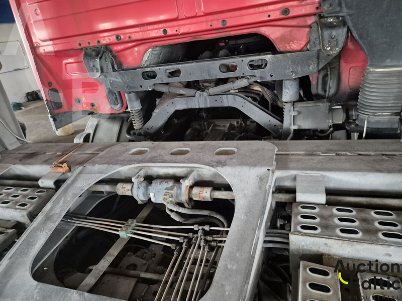 Camion porte-voitures Mercedes-Benz 1836: photos 8