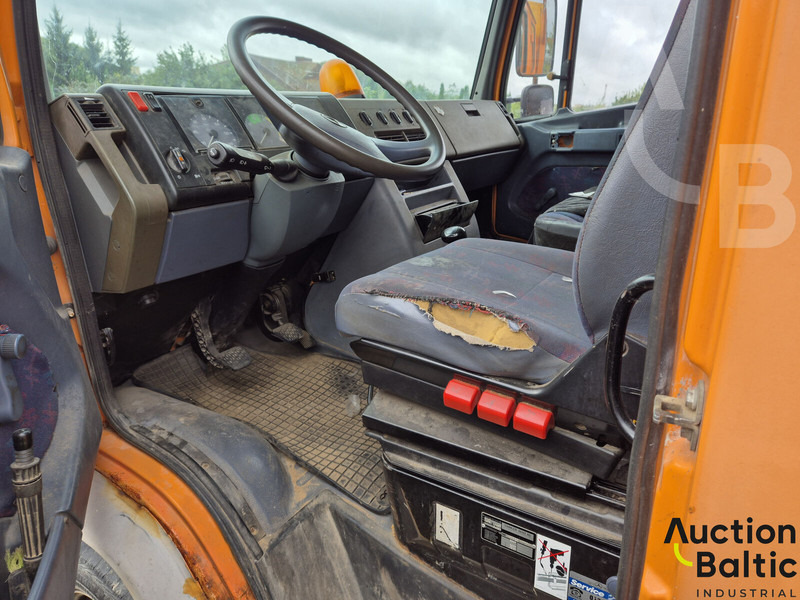 Mercedes-Benz 614 D - Camion à rideaux coulissants: photos 5 Mercedes-Benz 614 D - Camion à rideaux coulissants: photos 5