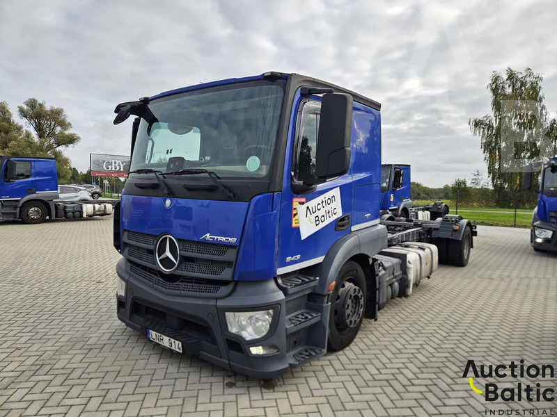Mercedes-Benz Actros 1843 - Châssis cabine: photos 2 Mercedes-Benz Actros 1843 - Châssis cabine: photos 2