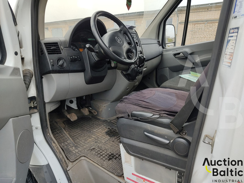 Mercedes-Benz Sprinter 515 CDI - Camion plateau, Camion grue: photos 5 Mercedes-Benz Sprinter 515 CDI - Camion plateau, Camion grue: photos 5