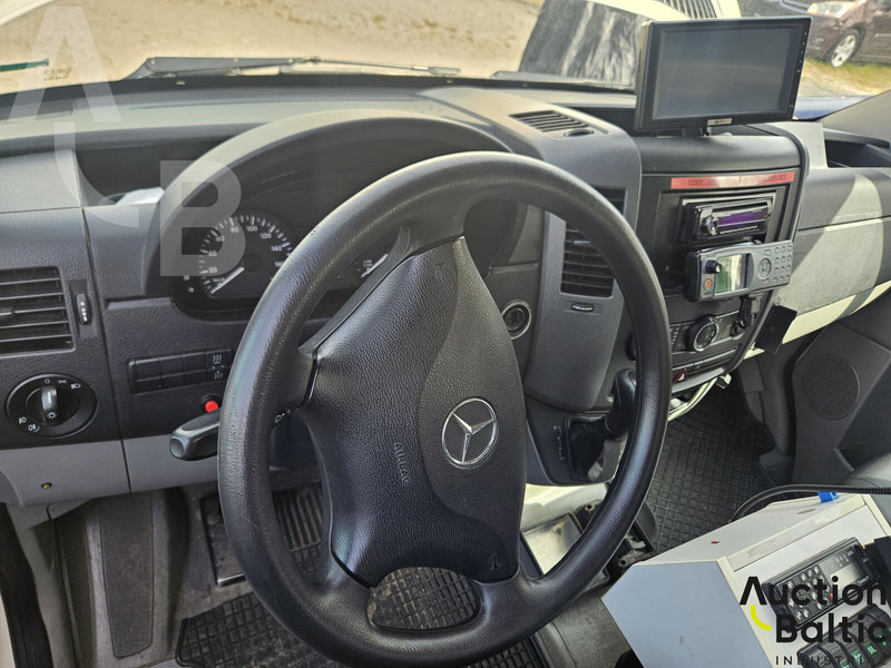 Ambulance Mercedes-Benz Sprinter: photos 6 Ambulance Mercedes-Benz Sprinter: photos 6