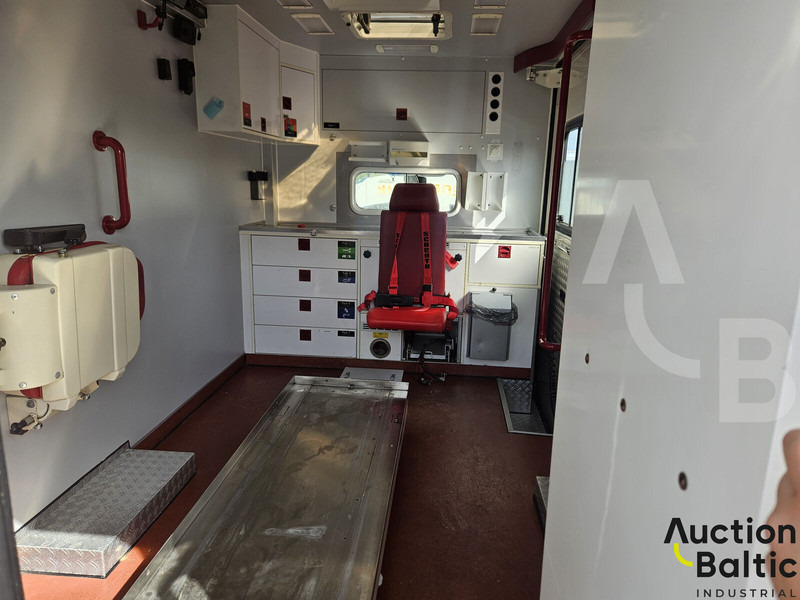 Ambulance Mercedes-Benz Sprinter: photos 18 Ambulance Mercedes-Benz Sprinter: photos 18