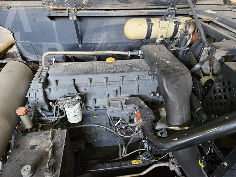 New Holland CR 9080 en crédit-bail New Holland CR 9080: photos 16