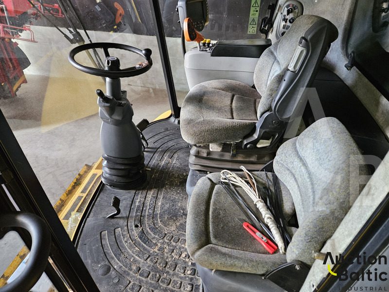 New Holland CR 9080 en crédit-bail New Holland CR 9080: photos 6