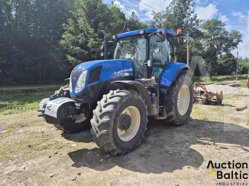 New Holland T 7.210 - Tracteur agricole: photos 2 New Holland T 7.210 - Tracteur agricole: photos 2