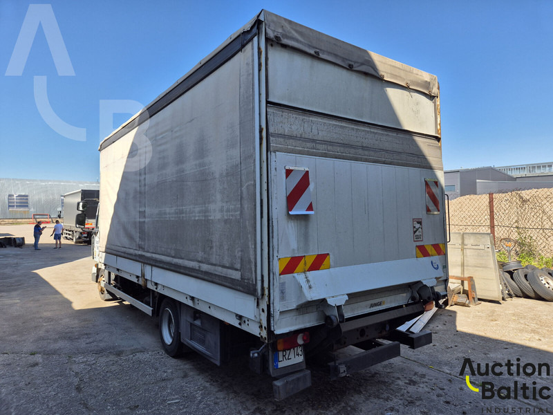 Renault Midlum - Camion à rideaux coulissants: photos 2 Renault Midlum - Camion à rideaux coulissants: photos 2