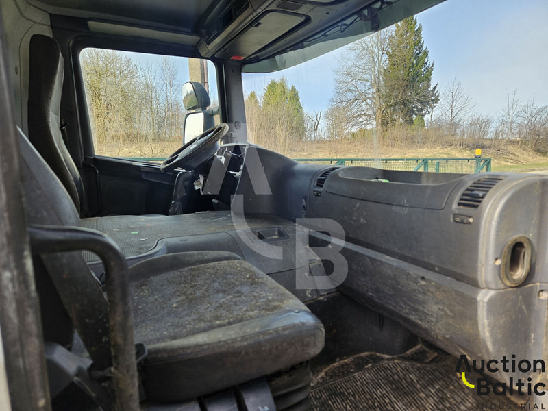 Camion citerne pour transport de lait Scania P 230: photos 6