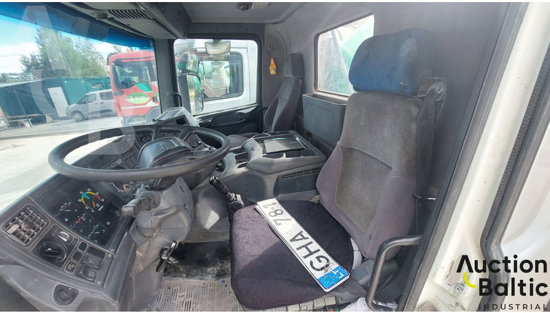 Scania P 94 GB - Camion malaxeur: photos 5 Scania P 94 GB - Camion malaxeur: photos 5