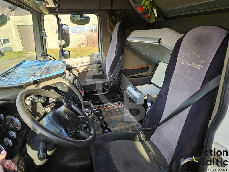 DAF FT XF105.460 - Tracteur routier: photos 5 DAF FT XF105.460 - Tracteur routier: photos 5