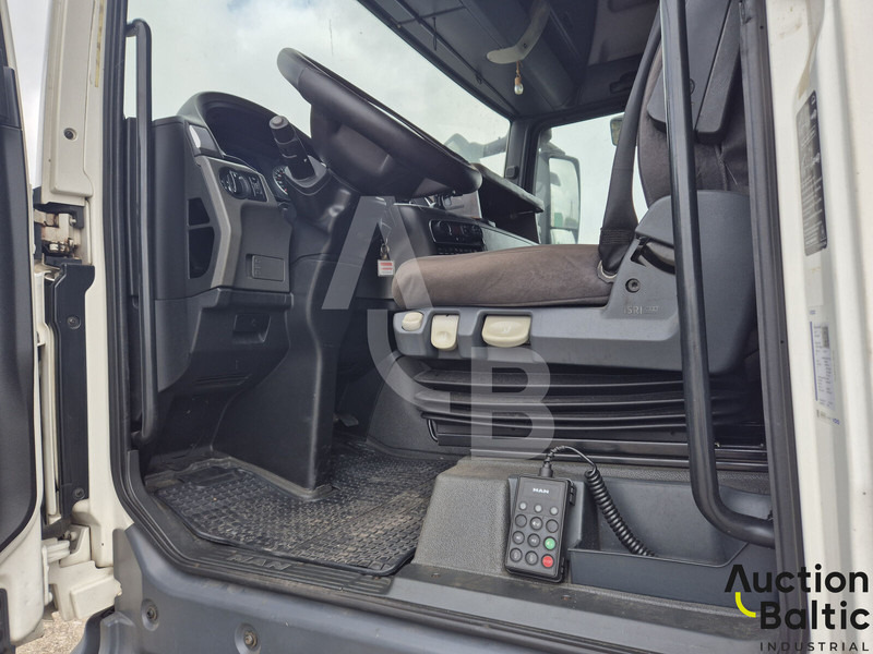 MAN TGX18.440 - Tracteur routier: photos 5 MAN TGX18.440 - Tracteur routier: photos 5