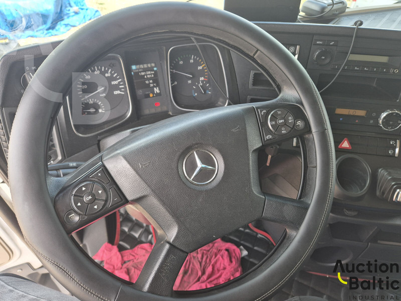 Tracteur routier Mercedes-Benz Actros 1843: photos 13