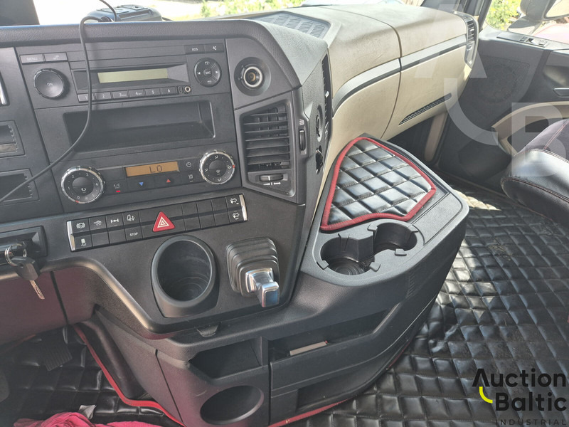 Tracteur routier Mercedes-Benz Actros 1843: photos 10