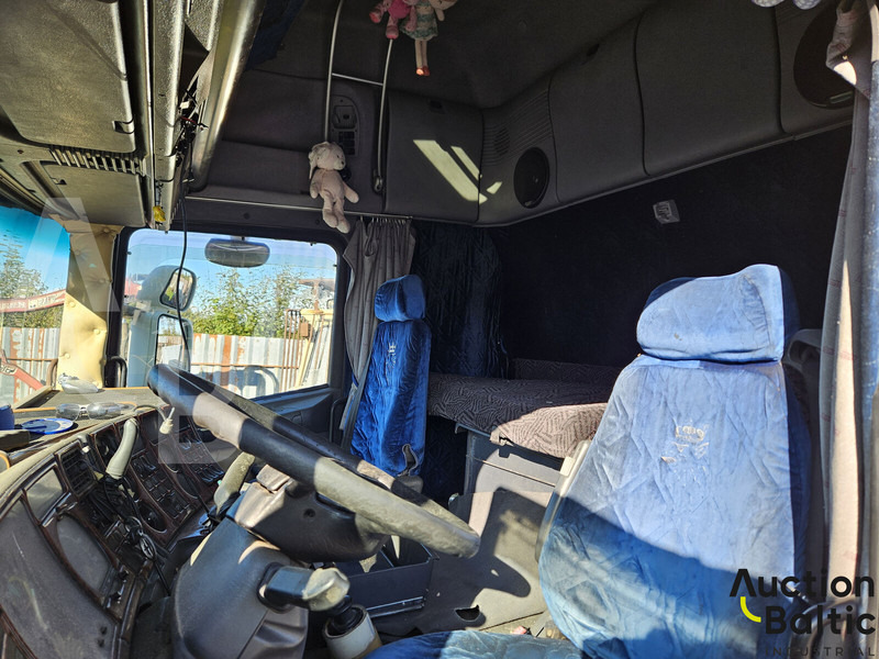 Scania R 114 LA - Tracteur routier: photos 5 Scania R 114 LA - Tracteur routier: photos 5