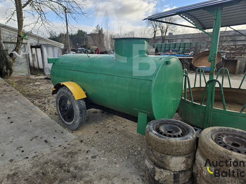 Trailer with tank - Remorque citerne: photos 4 Trailer with tank - Remorque citerne: photos 4