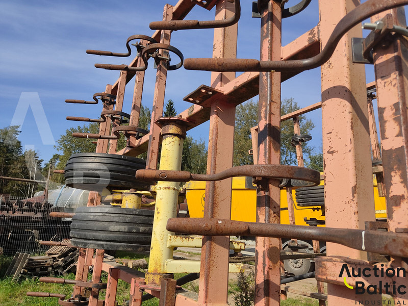 Tume 7206 - Bineuse: photos 5 Tume 7206 - Bineuse: photos 5