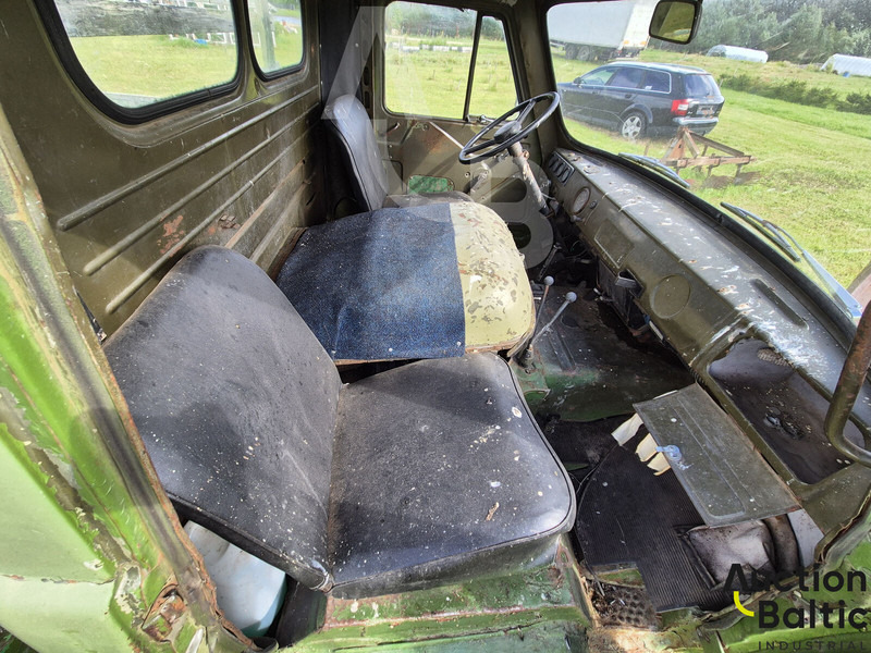 UAZ UAZ 452 - Utilitaire plateau: photos 5 UAZ UAZ 452 - Utilitaire plateau: photos 5