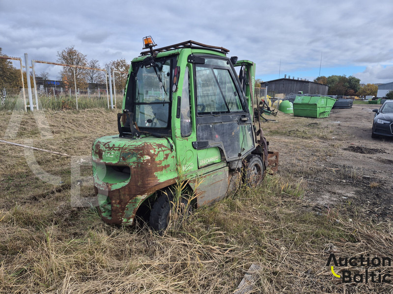 UniCarriers 30 - Chariot élévateur diesel: photos 4 UniCarriers 30 - Chariot élévateur diesel: photos 4