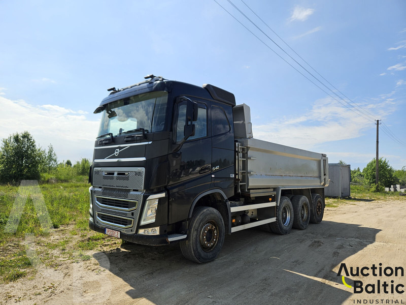 Volvo FH540 - Camion benne: photos 2 Volvo FH540 - Camion benne: photos 2