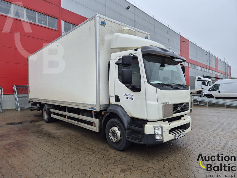 Volvo FL240 - Camion fourgon: photos 1 Volvo FL240 - Camion fourgon: photos 1