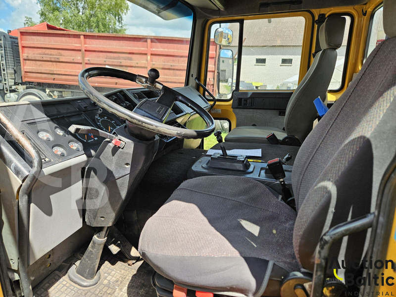 Camion plateau Volvo FL612: photos 6