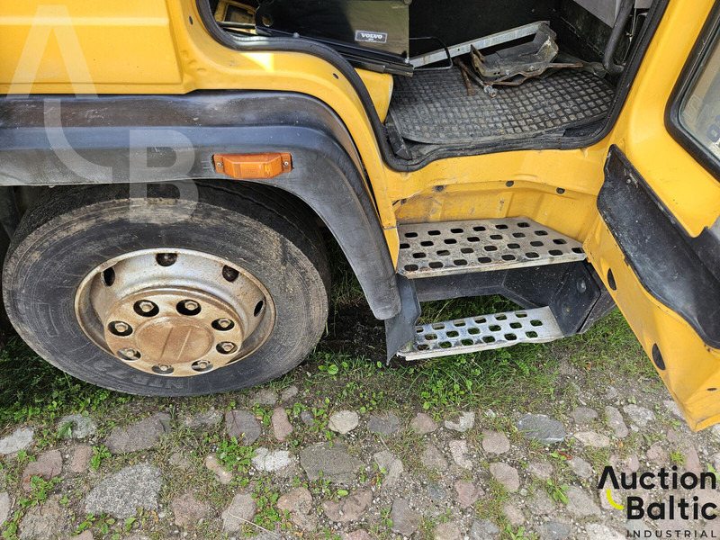 Camion plateau Volvo FL612: photos 12
