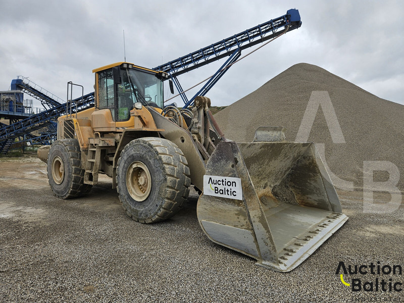 Volvo L 180 F - Chargeuse sur pneus: photos 1 Volvo L 180 F - Chargeuse sur pneus: photos 1