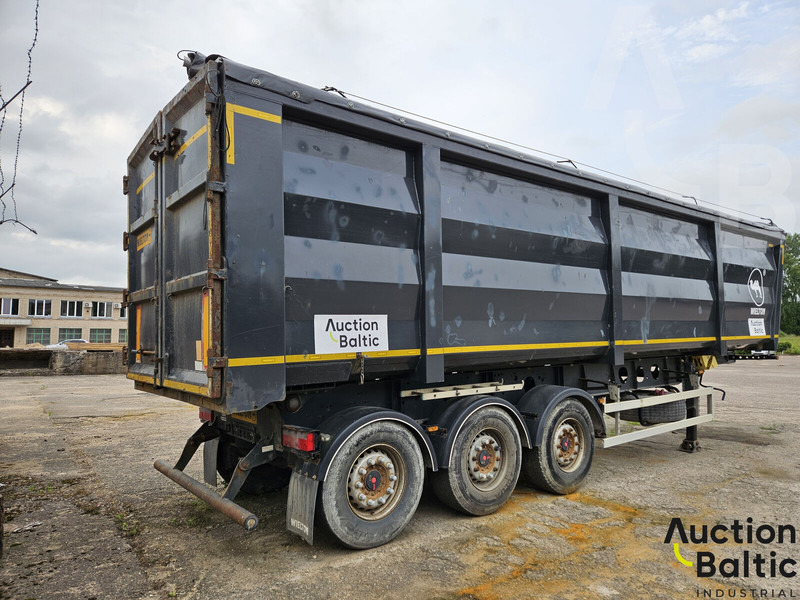 Wielton NW-3 - Semi-remorque rideaux coulissants: photos 3 Wielton NW-3 - Semi-remorque rideaux coulissants: photos 3