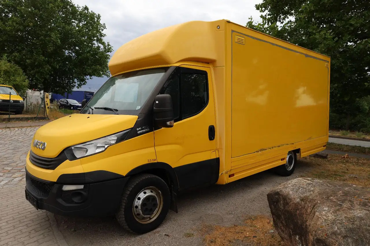 Iveco Daily/IS35SIAA/Postkoffer/EU6/AUTOMATIC/85kW - Fourgon grand volume: photos 1 Iveco Daily/IS35SIAA/Postkoffer/EU6/AUTOMATIC/85kW - Fourgon grand volume: photos 1