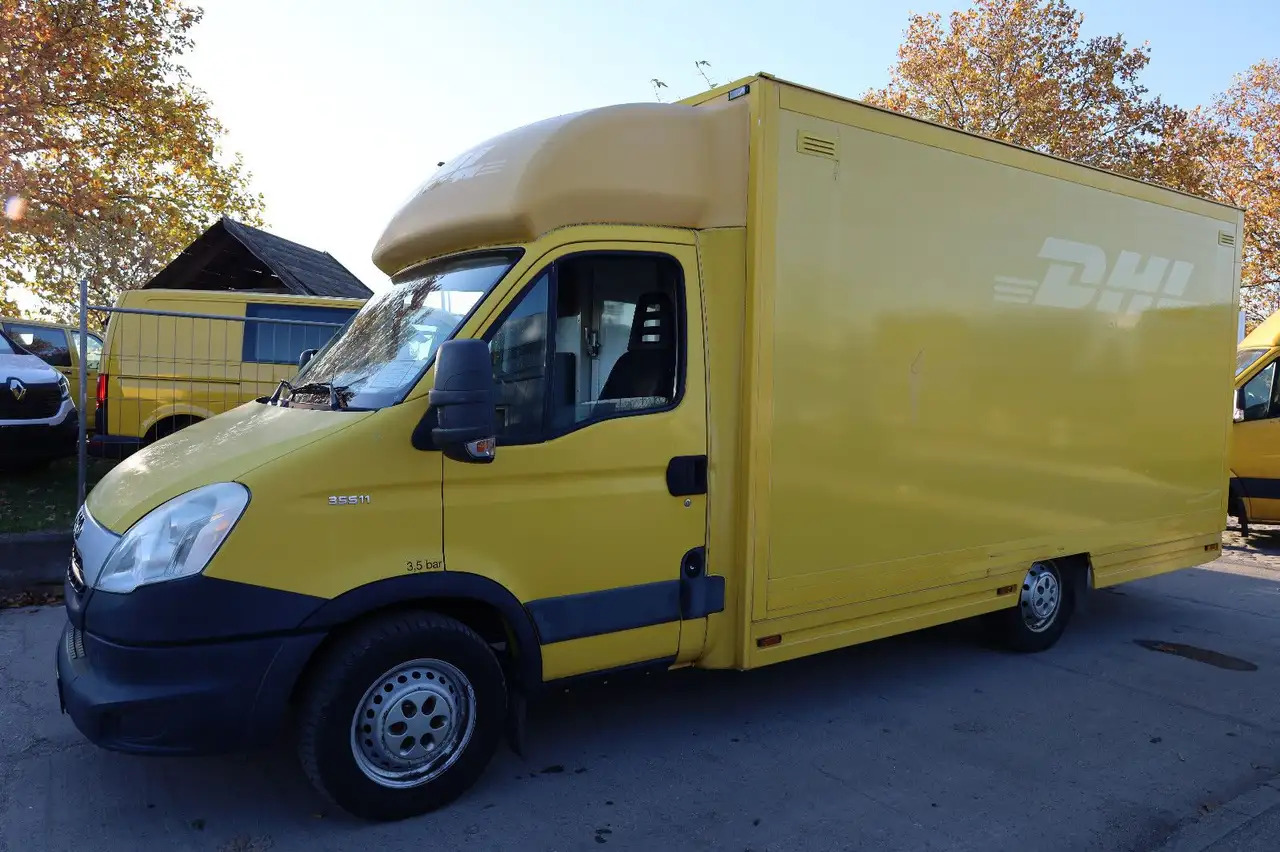 Iveco Daily/ Regalsystem/Luftfeder/1. Hand - Fourgon grand volume: photos 1 Iveco Daily/ Regalsystem/Luftfeder/1. Hand - Fourgon grand volume: photos 1