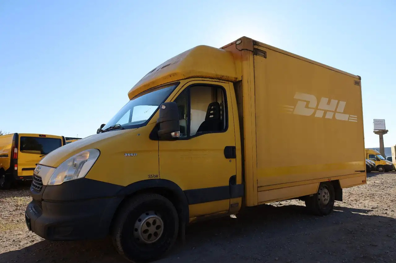 Iveco Daily/ Regalsystem/Luftfeder/KURZ/1. Hand - Fourgon grand volume: photos 2 Iveco Daily/ Regalsystem/Luftfeder/KURZ/1. Hand - Fourgon grand volume: photos 2