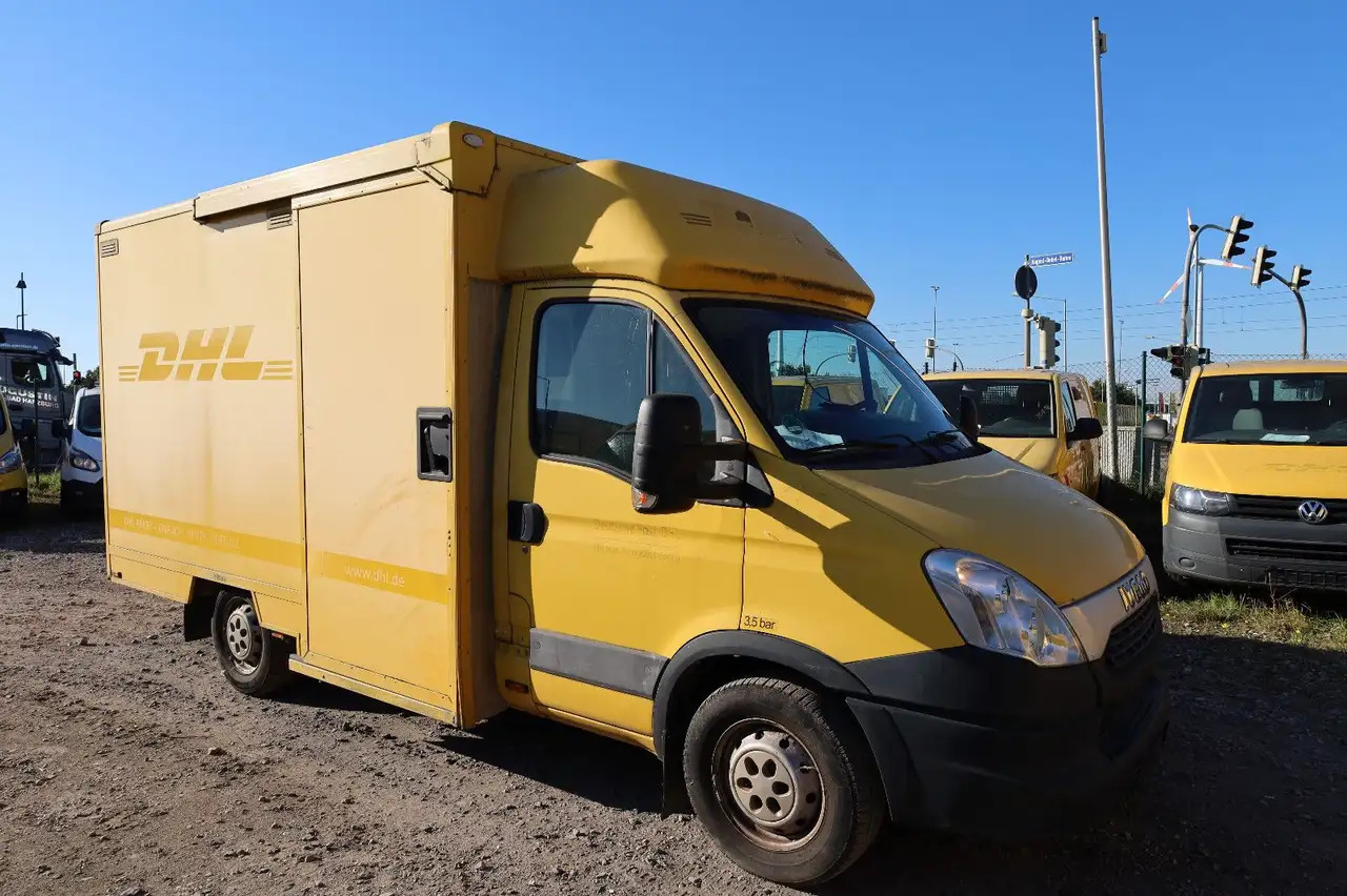 Iveco Daily/ Regalsystem/Luftfeder/KURZ/1. Hand - Fourgon grand volume: photos 1 Iveco Daily/ Regalsystem/Luftfeder/KURZ/1. Hand - Fourgon grand volume: photos 1