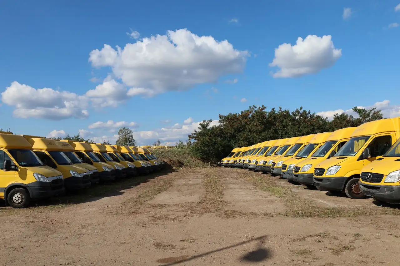 Iveco IS35SI2AA Daily/ Regalsystem/Luftfeder/1. Hand - Fourgon grand volume: photos 1 Iveco IS35SI2AA Daily/ Regalsystem/Luftfeder/1. Hand - Fourgon grand volume: photos 1