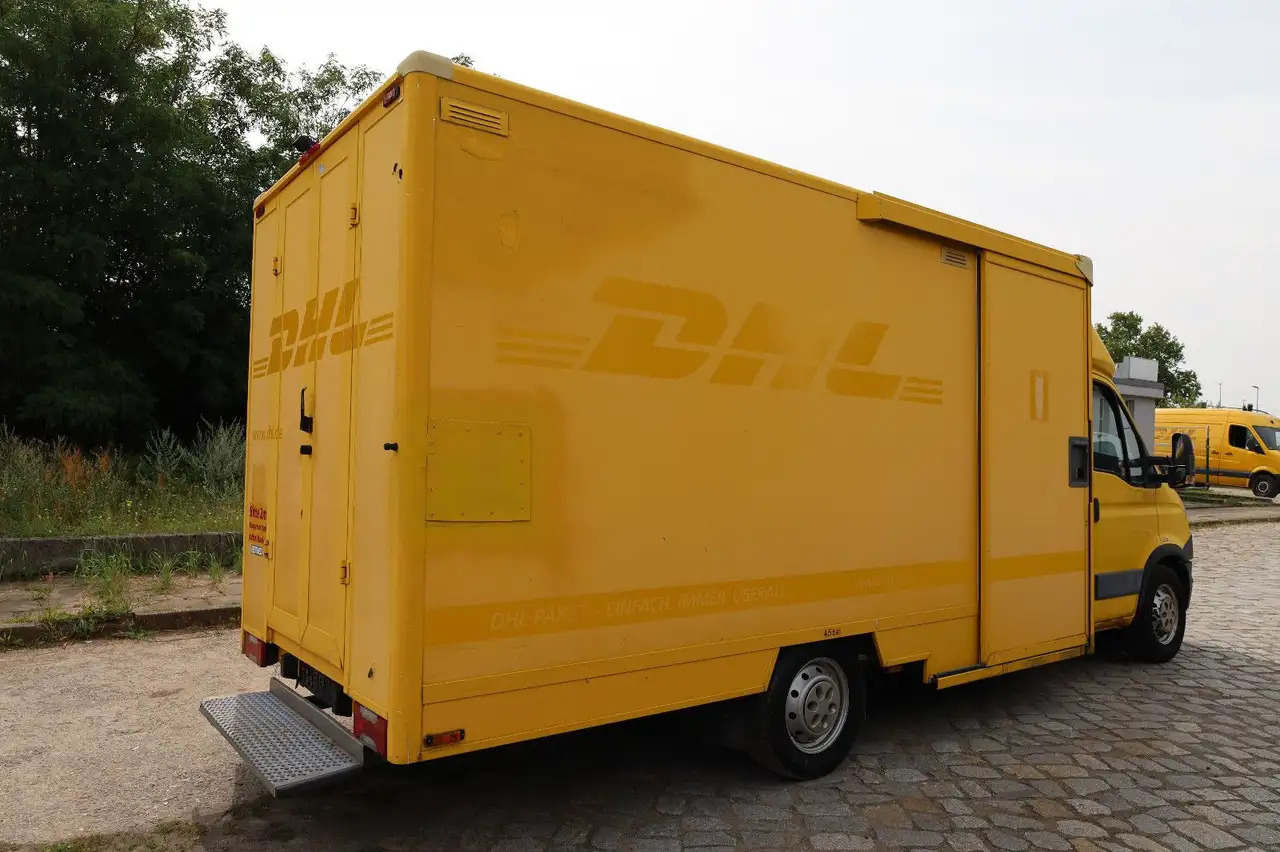 Iveco IS35SI2AA Daily/ Regalsystem/Luftfeder/1. Hand/ - Fourgon grand volume: photos 3 Iveco IS35SI2AA Daily/ Regalsystem/Luftfeder/1. Hand/ - Fourgon grand volume: photos 3