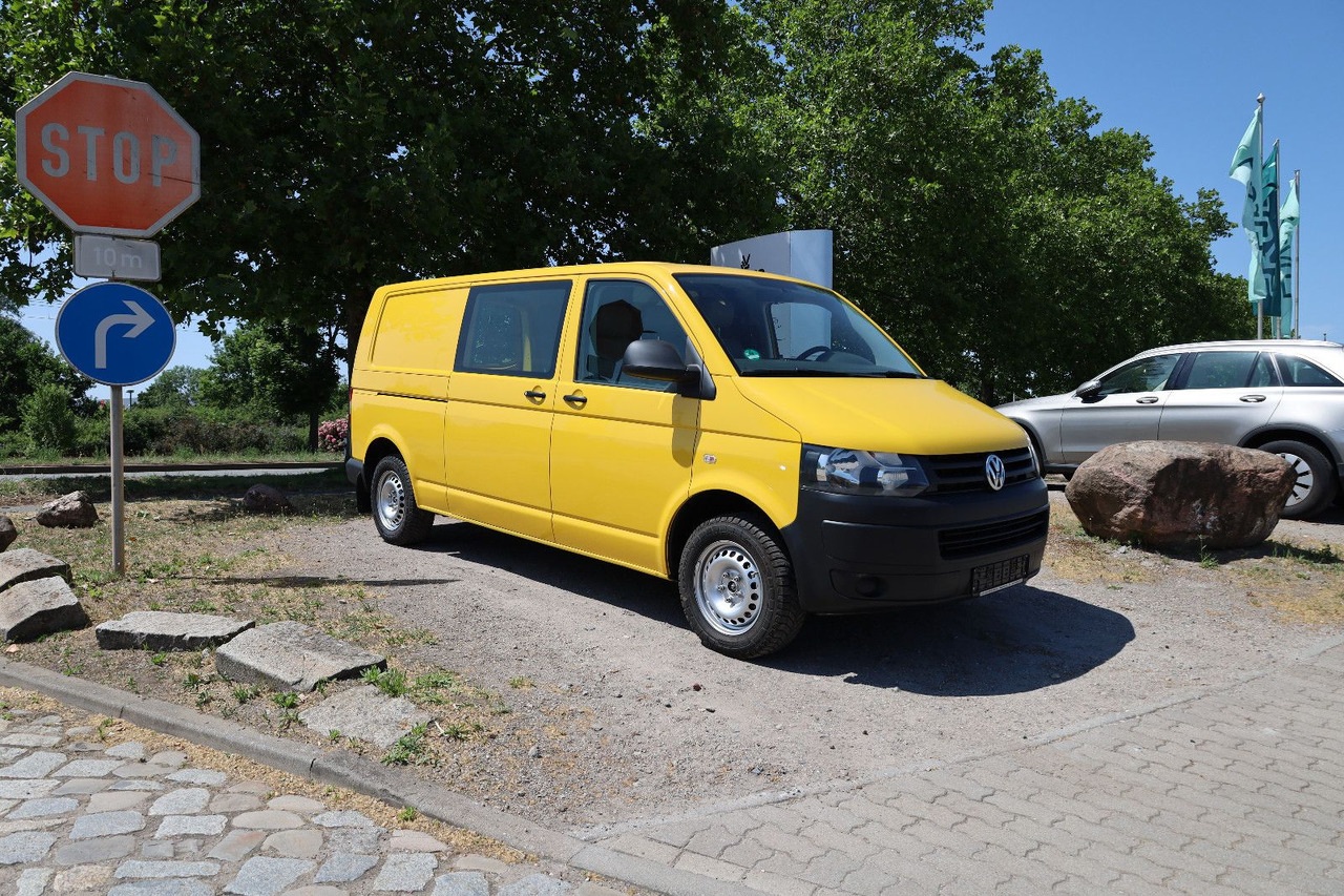 Volkswagen T5/MAXI 2.0 TDI/EU5 - Transport de personnes: photos 1 Volkswagen T5/MAXI 2.0 TDI/EU5 - Transport de personnes: photos 1