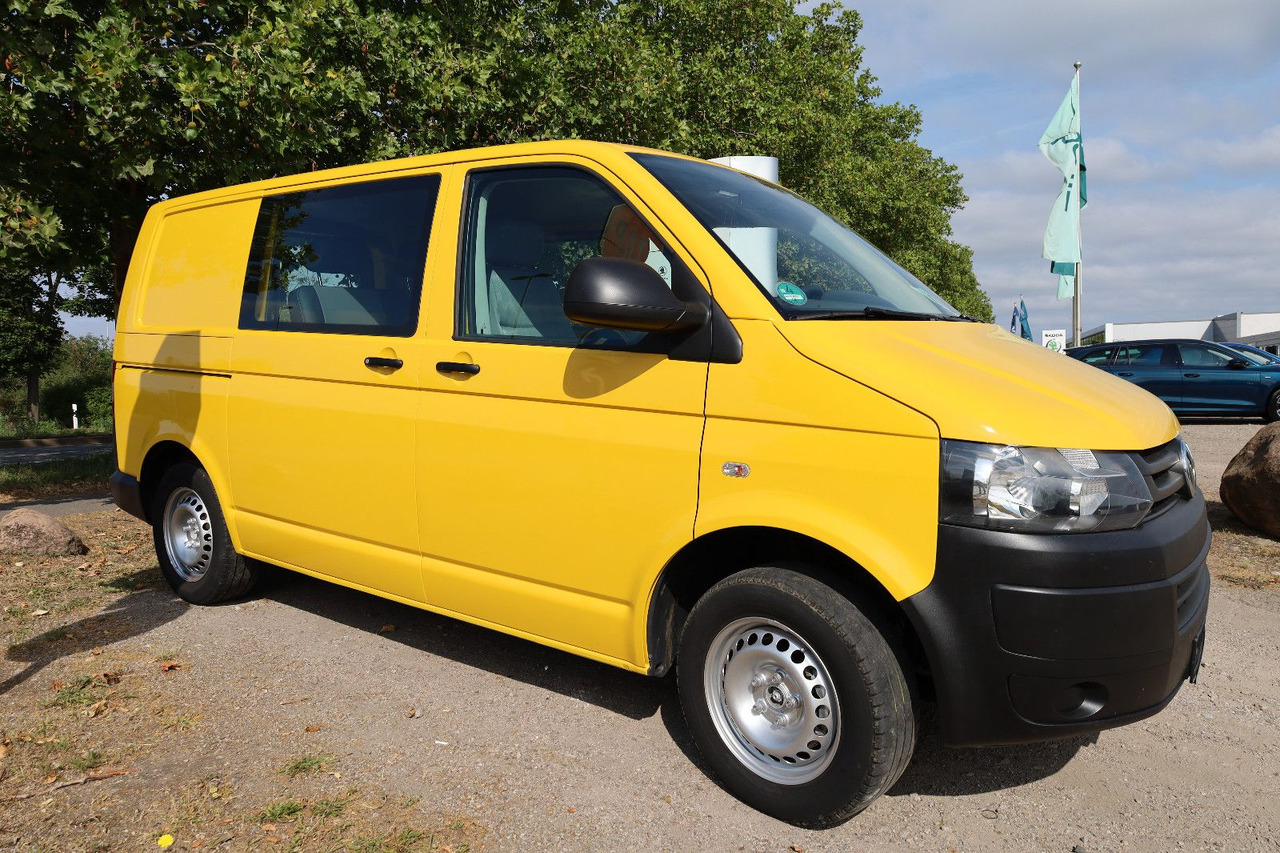 Volkswagen T5 Transporter/ 2.0 TDI/EU5/1.Hand/5-Sitze - Fourgonnette: photos 4 Volkswagen T5 Transporter/ 2.0 TDI/EU5/1.Hand/5-Sitze - Fourgonnette: photos 4