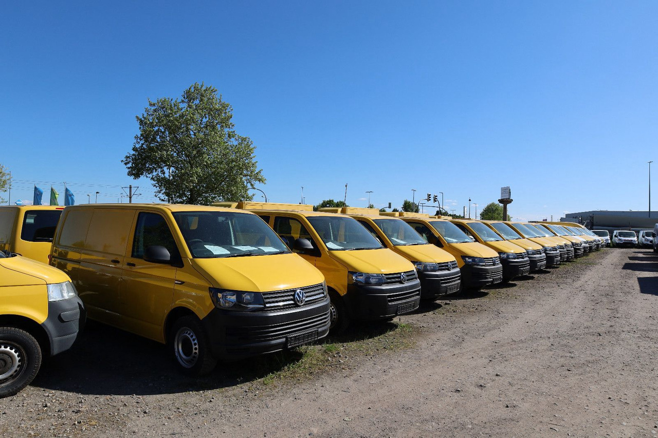 Volkswagen T5 Transporter Kasten-Kombi 2.0 TDI/EU5/5-Sitze - Transport de personnes: photos 2 Volkswagen T5 Transporter Kasten-Kombi 2.0 TDI/EU5/5-Sitze - Transport de personnes: photos 2