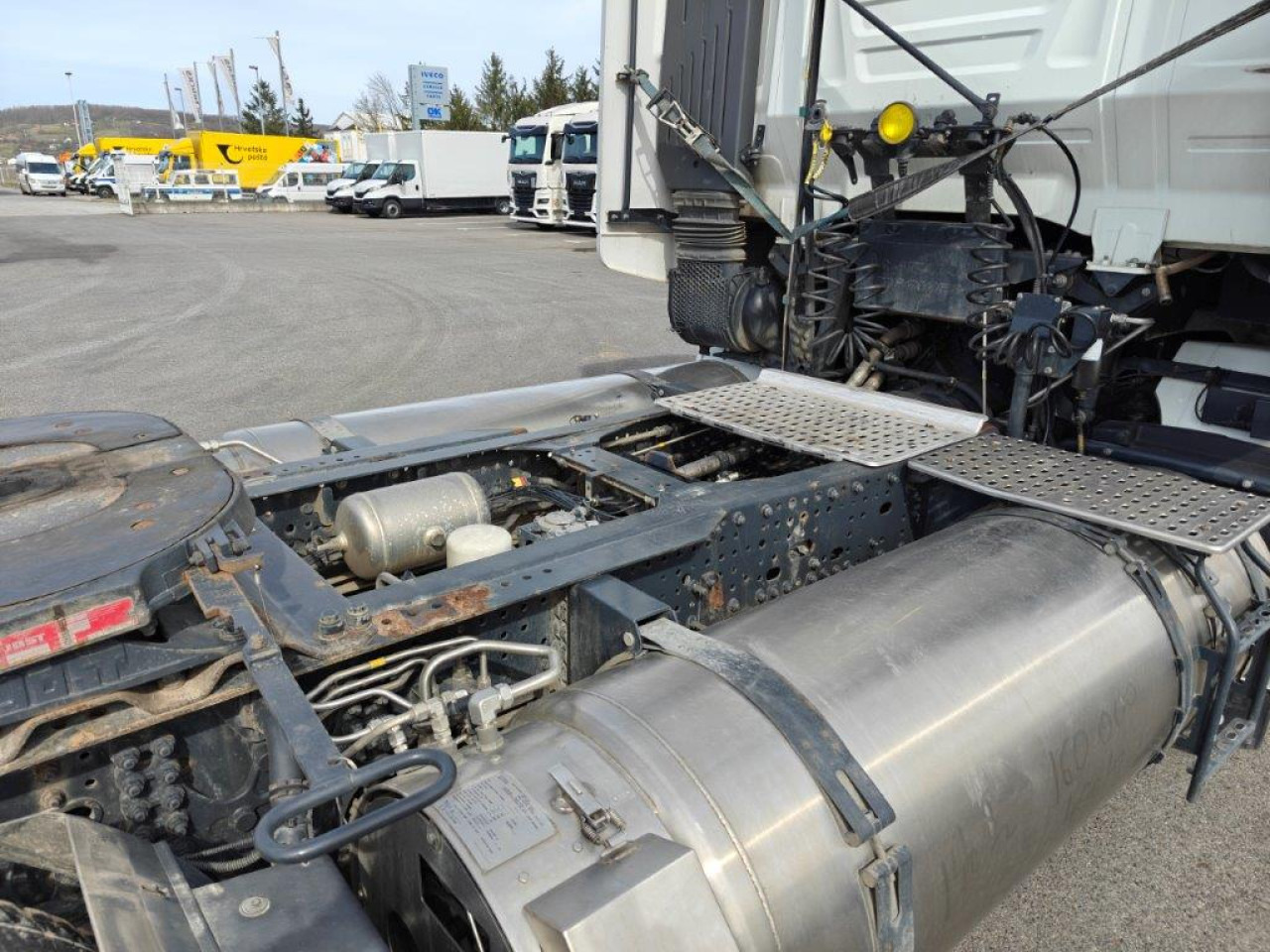 IVECO Stralis AS440S46T/PLNG Intarder Klima Luftfeder ZV - Tracteur routier: photos 3 IVECO Stralis AS440S46T/PLNG Intarder Klima Luftfeder ZV - Tracteur routier: photos 3