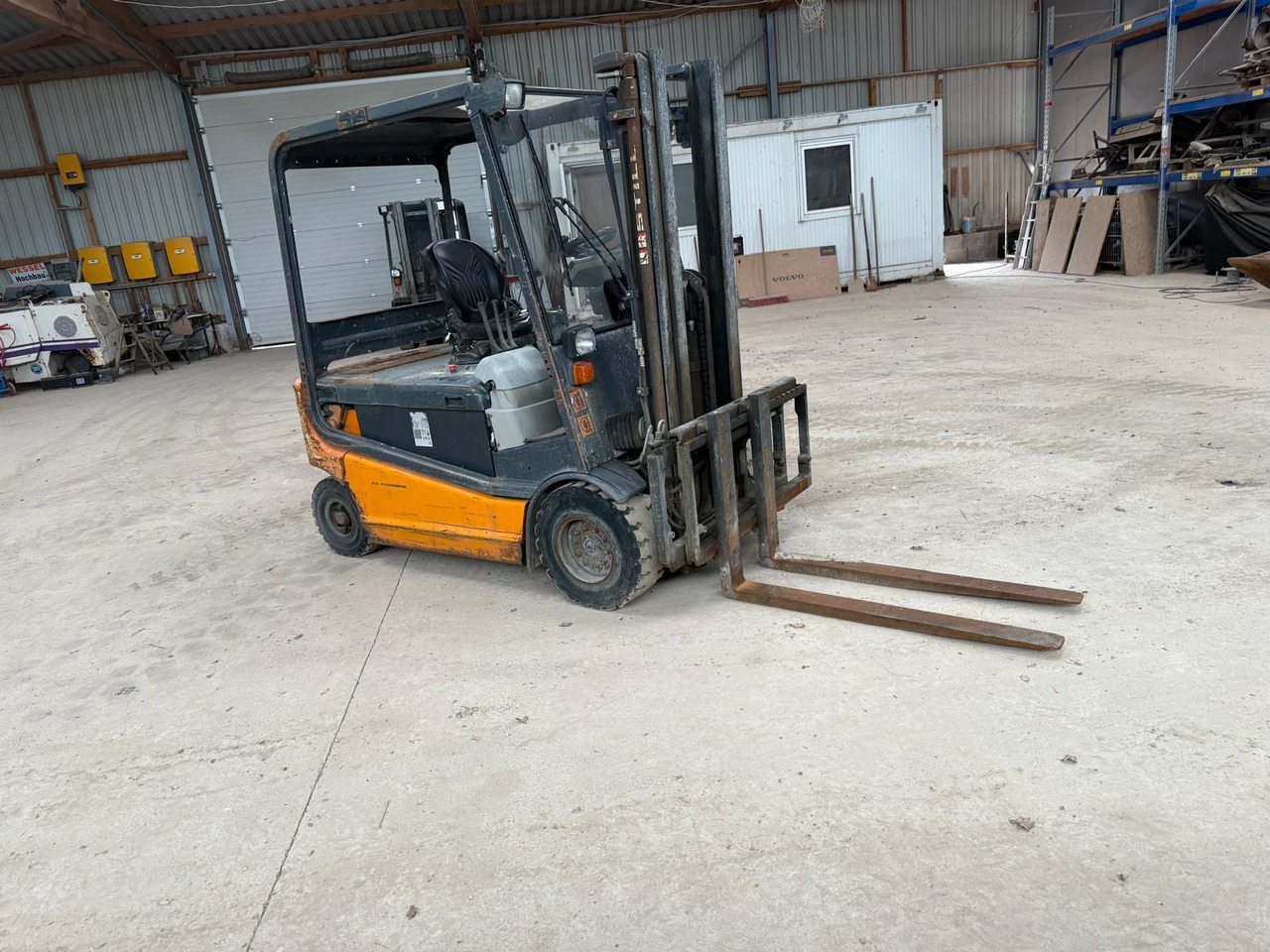 Still R 60-30 2 units available - Chariot élévateur électrique: photos 2 Still R 60-30 2 units available - Chariot élévateur électrique: photos 2