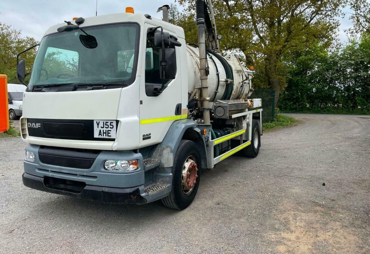 DAF 55lf - Camion hydrocureur: photos 4 DAF 55lf - Camion hydrocureur: photos 4