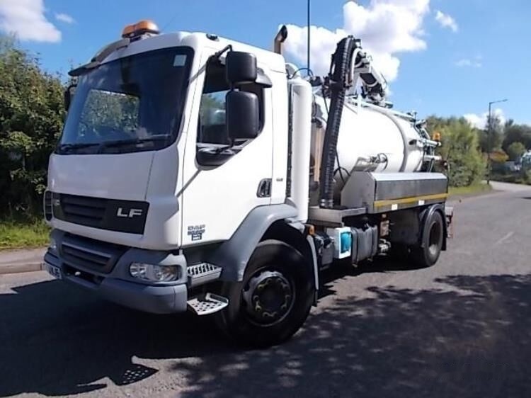 DAF LF55.250 combi tanker - Camion hydrocureur: photos 4 DAF LF55.250 combi tanker - Camion hydrocureur: photos 4